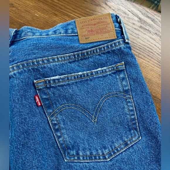 Women’s levi 501s - Picture 7 of 8